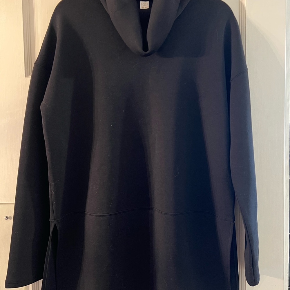 SPANX Air Essentials Very Black Tunic Top NWT
